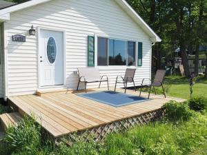 Gallery image of Manist-easy - Lakefront With Dock And Kayaks! in Kalkaska