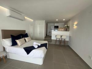 Kuchyň nebo kuchyňský kout v ubytování Apartamento Callao Salvaje en el mar con wifi