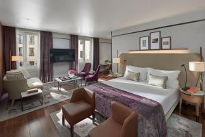 Postel nebo postele na pokoji v ubytování Mandarin Oriental, Milan