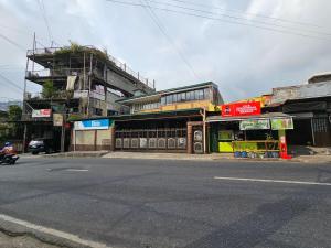 Το κτήριο όπου στεγάζεται  το δωμάτιο σε οικογενειακή κατοικία