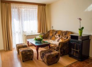 A seating area at Pri Ani Guest House