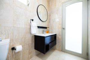 Koupelna v ubytování Rincon View Suites