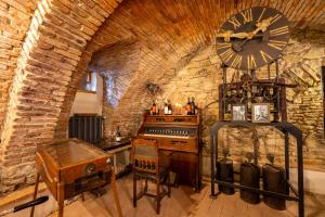 Imagine din galeria proprietății The Throne - M Museum Hotel în Sighişoara