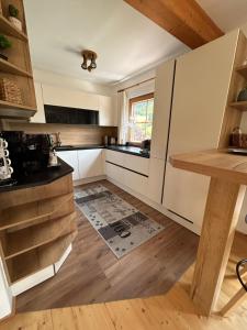 Kuchyňa alebo kuchynka v ubytovaní Ferienhaus Stiglitzweg
