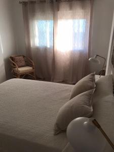 Galeriebild der Unterkunft Mirando al Mar con Wifi y Terraza 1ª línea playa in Cádiz + 15 Fotos