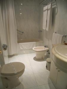 Kúpeľňa v ubytovaní Apartamentos Nerja Bahia