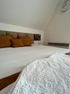 Posteľ alebo postele v izbe v ubytovaní Apartman Pavle