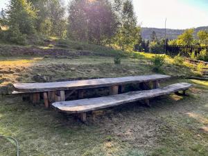 Loodusmaastik puhkepargi lähedal