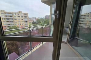 Balkón alebo terasa v ubytovaní Air conditioned 2 room Apartment Vienna Gate, 4
