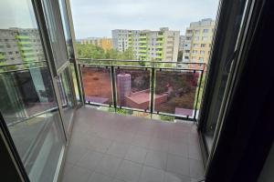 Balkón alebo terasa v ubytovaní Air conditioned 2 room Apartment Vienna Gate, 4