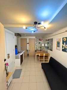 Kuchyň nebo kuchyňský kout v ubytování Gatekeepers Realty + 16 fotografií