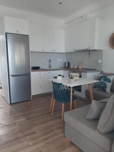 Gambar di galeri bagi Flora Suite in Naoussa Paros di Naousa