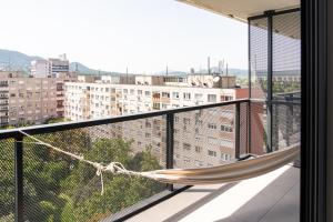 Μπαλκόνι ή βεράντα στο Waterfront City apt Buda Hills Views&Free parking
