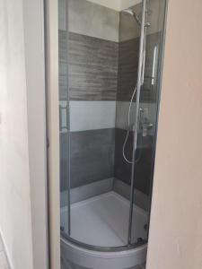 Ένα μπάνιο στο Gite l'épinette