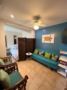 พื้นที่นั่งเล่นของ Turtle's Nest Condo