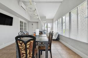 Foto sihtkohas South Daytona asuva majutusasutuse Coastal Charm- Seaside Hideaway home galeriist