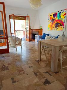 Χώρος καθιστικού στο BLUE SEAS