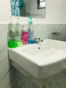 Foto dalla galleria di Kavee Transit Hotel a Katunayake