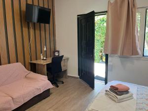 Postel nebo postele na pokoji v ubytování WOOD STUDIO
