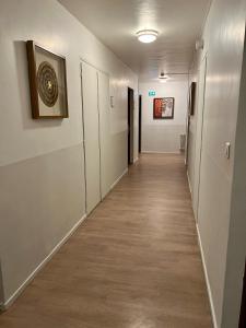 Foto dalla galleria di Hotel De La Gare ad Aix-les-Bains