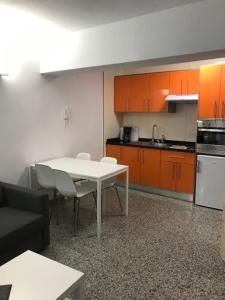 A kitchen or kitchenette at Bahia Colon