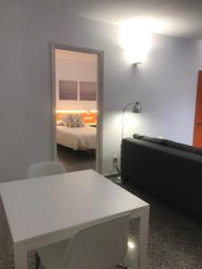 A bed or beds in a room at Bahia Colon