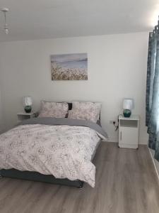 Postel nebo postele na pokoji v ubytování Olashade Villa + 8 fotografií