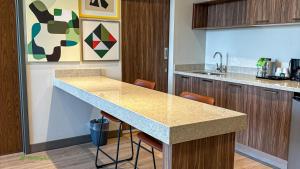 Kuchyň nebo kuchyňský kout v ubytování Holiday Inn Navojoa by IHG