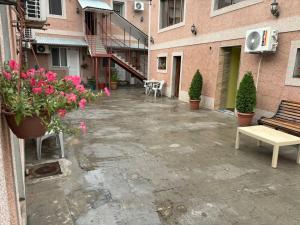 Styopa Hotel的阳台或露台
