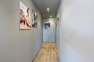 Foto dalla galleria di Villa Zoi A Stay to Remember I Located inside the Castle of Elbasan, on a historic Roman road Via Egnatia I Homemade Breakfast a Elbasan