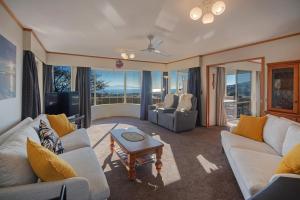 Posezení v ubytování Sunny Bayview Retreat