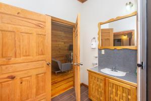 Koupelna v ubytování Wescot Villas Palm View + 15 fotografií