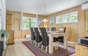 Posezení v ubytování 3 Bedroom Nice Home In Tarm