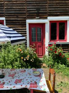 Vonkajšia záhrada v ubytovaní Gîte Ranch Le Serpolet