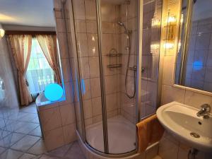Kúpeľňa v ubytovaní Ferienhaus Meins + 37 fotografií
