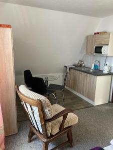 Kuchyňa alebo kuchynka v ubytovaní Apartmány Morávka