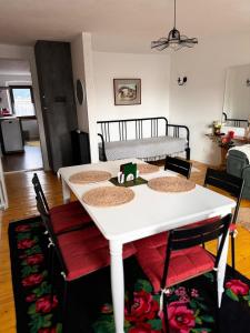 Posezení v ubytování CASA DI MONTAGNA BnB -ROXY