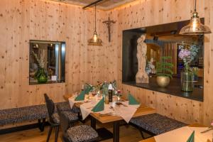 Restoran atau tempat lain untuk makan di Hotel Oberwirt - nahe an Saalbach und Zell am See, Viehhofen Sommercard