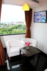 Fotografie z fotogalerie ubytování Arthitaya Green Nature Hotel & Lakkhana Poolside Resort v destinaci Pattaya North