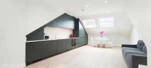Istumisnurk majutusasutuses Luxurious and Modern 3b3b Apartment in Hammersmith
