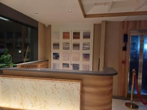 Fotografie z fotogalerie ubytování Hotel Raai Hosur v destinaci Hosur