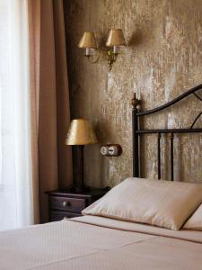 A bed or beds in a room at Casa Puertas