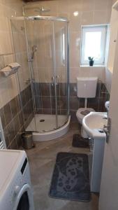 Koupelna v ubytování Apartman Šimić