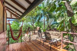 Сад в The Beach Bungalows Tamarindo- Adults Only