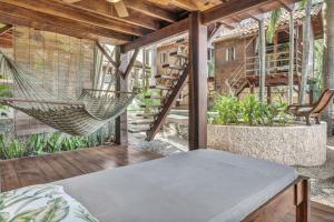 Сад в The Beach Bungalows Tamarindo- Adults Only