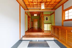 Photo de la galerie de l'établissement 一棟貸切の宿 夕凪 500平方米一日一組日本庭園 3名まで同一料金 最大14名様父母ヶ浜車で10分, à Mitoyo