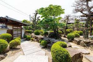 Jardin de l'établissement 一棟貸切の宿 夕凪 500平方米一日一組日本庭園 3名まで同一料金 最大14名様父母ヶ浜車で10分