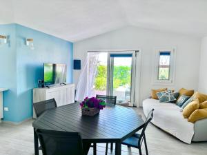 Φωτογραφία από το άλμπουμ του Villa Neni - Key to Villas σε Valledoria