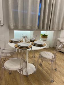 Posedenie v ubytovaní Modern Mini Loft apartment Roma