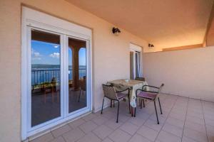 Balkón nebo terasa v ubytování Apartments in Dramalj 39257